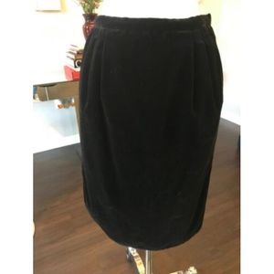 Valentino Boutique Vtg Velvet Skirt 2217-3-6819